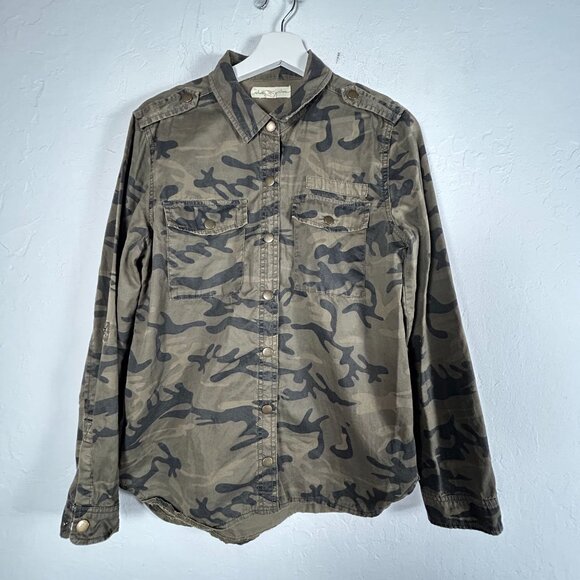 Staring At Stars Womens Medium Green Snap Front Shoulder Tab Camo Shirt Pockets - Picture 1 of 7